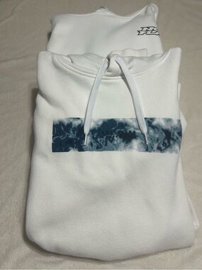 Hollister and No Fear White Hoodie  Bundle